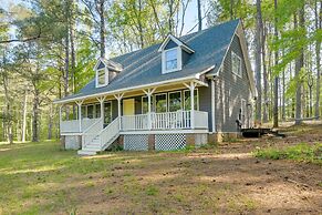 Lovely Apex Vacation Rental on 7 Acres!