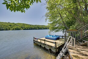 Relaxing New York Home w/ Boat Dock & Lake View!