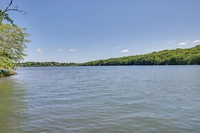 Relaxing New York Home w/ Boat Dock & Lake View!