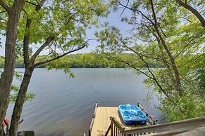 Relaxing New York Home w/ Boat Dock & Lake View!