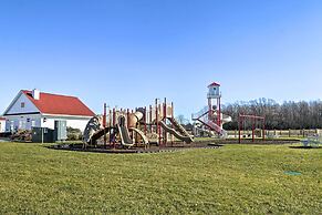 Modern Lewes Home w/ Deck, Grill + Pond View!