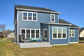Modern Lewes Home w/ Deck, Grill + Pond View!