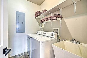 Modern Red Lodge Cabin - Walk to Broadway Ave