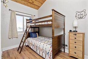 Modern Red Lodge Cabin - Walk to Broadway Ave