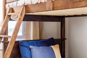 Modern Red Lodge Cabin - Walk to Broadway Ave