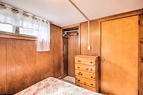 No-frills Hampton Cottage - Steps to Beach!