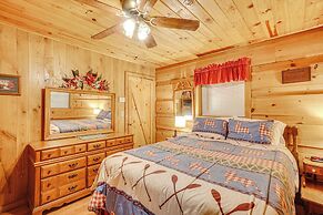 Cozy Tellico Plains Cabin w/ Large Mountain Creek!