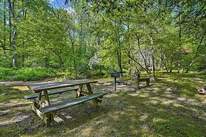 Cozy Tellico Plains Cabin w/ Large Mountain Creek!