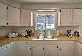 Parsonsfield Vacation Rental Near Skiing & Lakes!