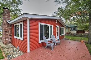 National City Cottage w/ Patio, Steps to Lake!