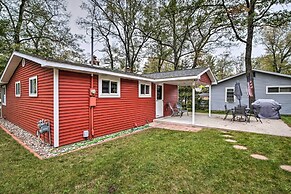 National City Cottage w/ Patio, Steps to Lake!