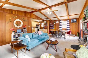 Pet-friendly Home w/ Deck at Big Bass Lake!