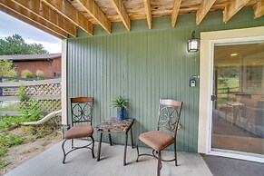 6 Mi to Dtwn Parker: Serene Studio Suite!