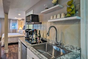 6 Mi to Dtwn Parker: Serene Studio Suite!