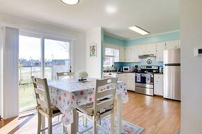 Milton Townhouse ~ 9 Mi to Delaware Bay!
