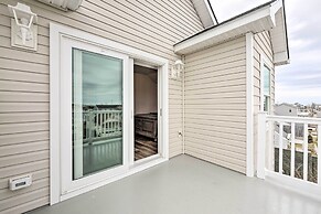 New Townhome < Half Mi to Beach!