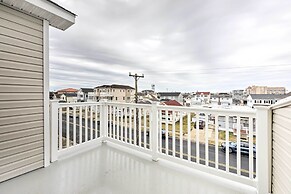 New Townhome < Half Mi to Beach!