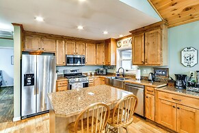 Riverfront Newland Home w/ Pool & Golf Club Access