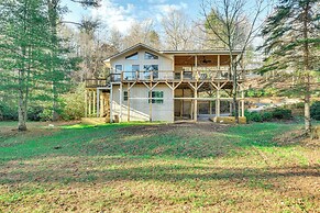 Riverfront Newland Home w/ Pool & Golf Club Access