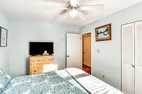 Riverfront Newland Home w/ Pool & Golf Club Access