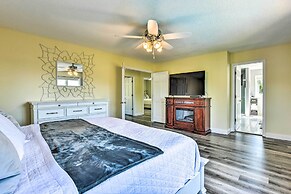 Pet-friendly Maple Grove Gem w/ Private Yard!