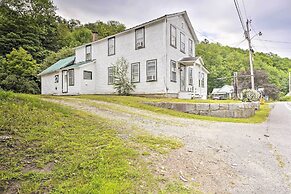 Rustic Roxbury Ski Farmhouse With Trails!