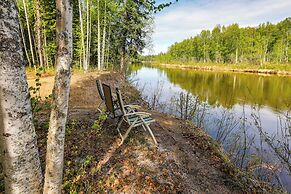 Riverside Log Cabin: On-site Aurora Viewing!