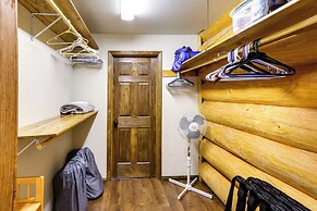 Riverside Log Cabin: On-site Aurora Viewing!