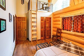 Riverside Log Cabin: On-site Aurora Viewing!