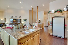 Scenic Great Falls Retreat On Missouri River!