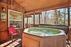 Private Gatlinburg Cabin: Pet Friendly w/ Hot Tub!