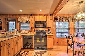 Private Gatlinburg Cabin: Pet Friendly w/ Hot Tub!