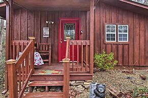 Private Gatlinburg Cabin: Pet Friendly w/ Hot Tub!