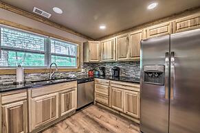 Ruidoso Cabin w/ Patio - Walk to Midtown!