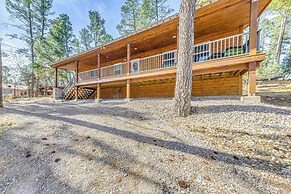 Ruidoso Cabin w/ Patio - Walk to Midtown!
