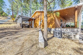Ruidoso Cabin w/ Patio - Walk to Midtown!