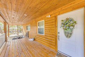 Ruidoso Cabin w/ Patio - Walk to Midtown!