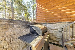 Ruidoso Cabin w/ Patio - Walk to Midtown!