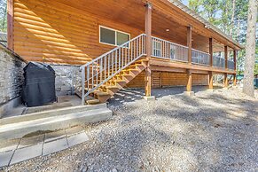 Ruidoso Cabin w/ Patio - Walk to Midtown!
