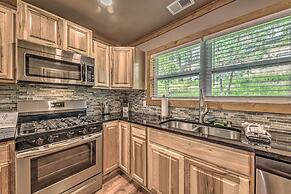 Ruidoso Cabin w/ Patio - Walk to Midtown!