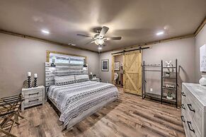 Ruidoso Cabin w/ Patio - Walk to Midtown!