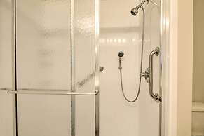 Rehoboth Beach Condo w/ Patio: 5 Mi to Ocean!