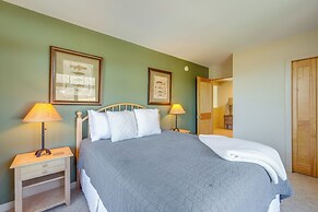 Ski-in/ski-out! Cozy Bellaire Resort Retreat!