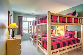 Ski-in/ski-out! Cozy Bellaire Resort Retreat!