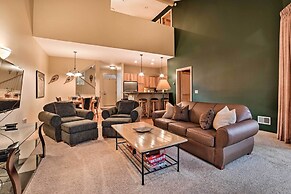 Ski-in/ski-out! Cozy Bellaire Resort Retreat!