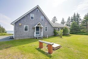 Shorefront House w/ Views, 14 Mi to Acadia NP