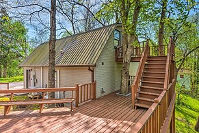 Stunning 2-building Rental - Walk to Marina!