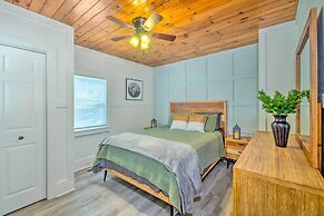 Stunning 2-building Rental - Walk to Marina!