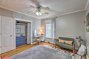 Stylish Woodfin Home w/ Backyard & Fire Pit