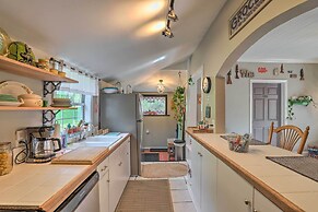 Stylish Woodfin Home w/ Backyard & Fire Pit